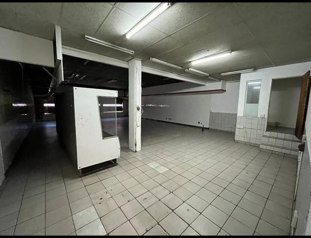 496M² BUSINESS FOR SALE IN BOKSBURG CENTRAL